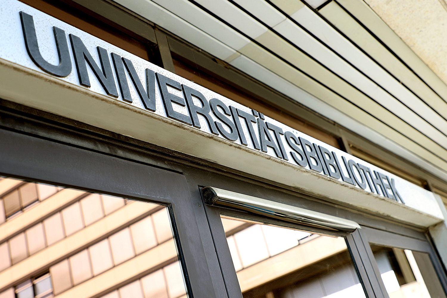 University Library lettering over the main entrance