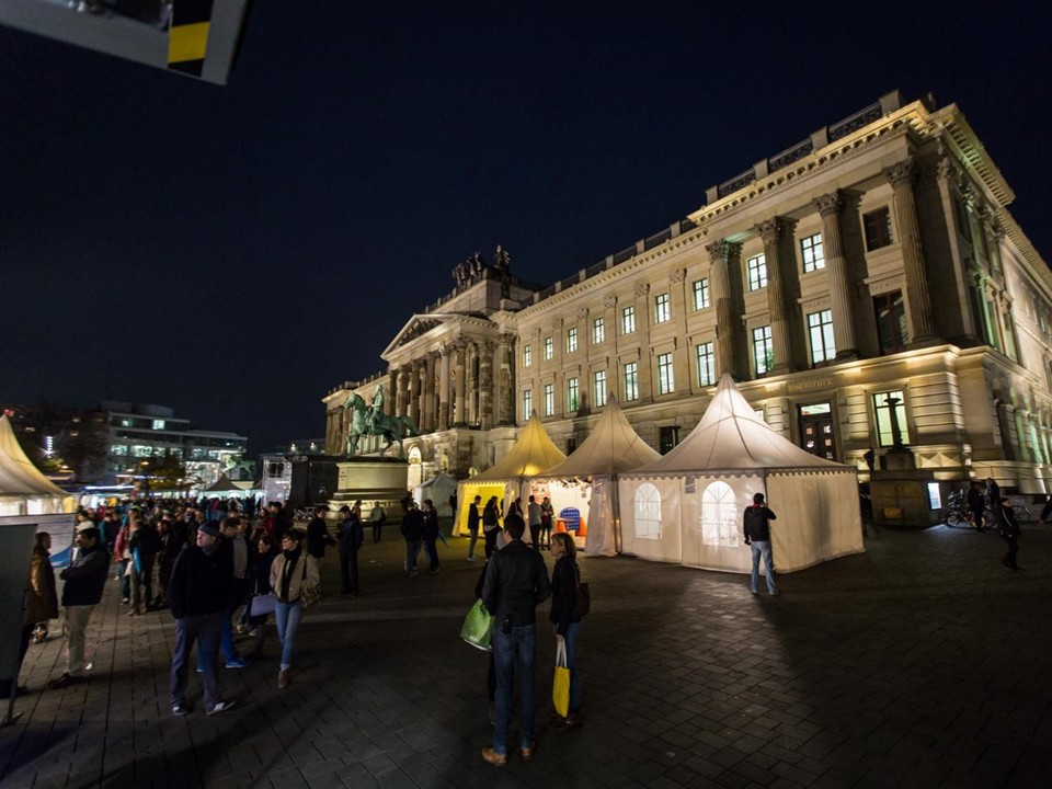 Fotografie von Veranstaltung auf dem Schlossplatz Braunschweig