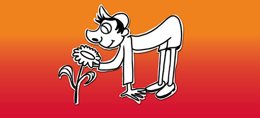 Dekorativer Zweck - Figur schnuppert an Blume