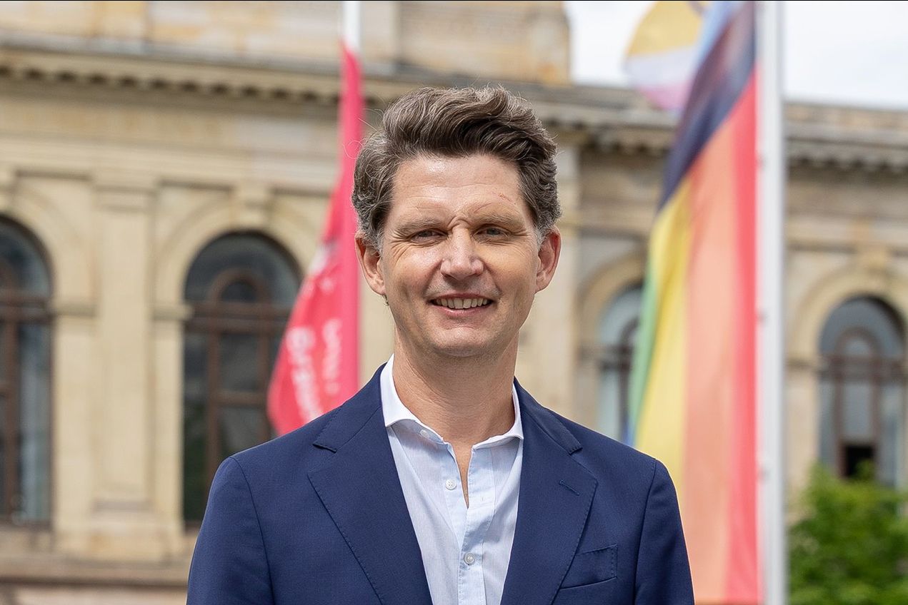 Prof. Dr. Sebastian T. Meyer