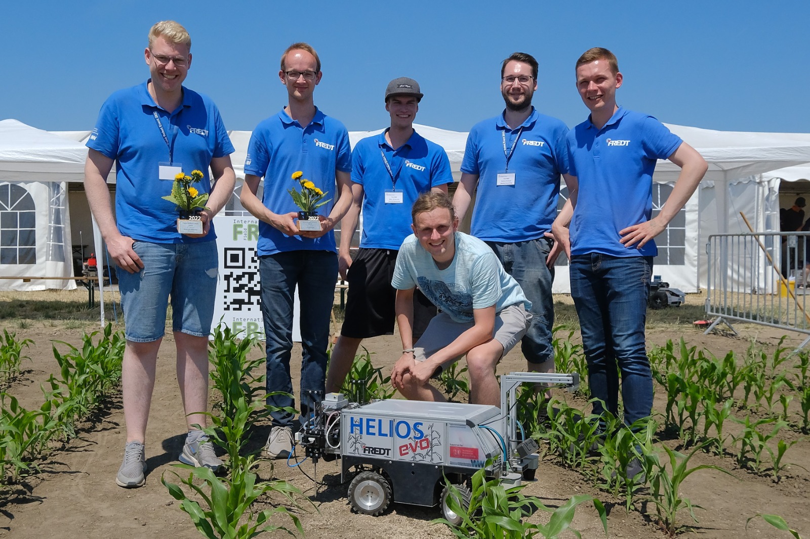 Teamfoto auf dem Field Robot Event 2022