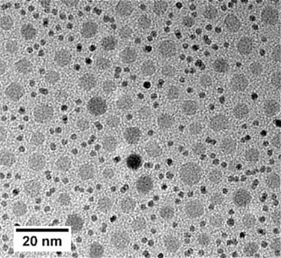 Hartmagnetische Nanopartikel - Einzelschicht aus weich-magnetischem Eisenoxid (groß) und FePt (klein) vor der Kalzinierung