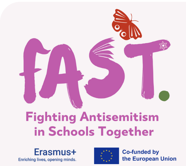  Zu sehen ist das Logo des ERASMUS+ FAST Projekts (2025-2026)