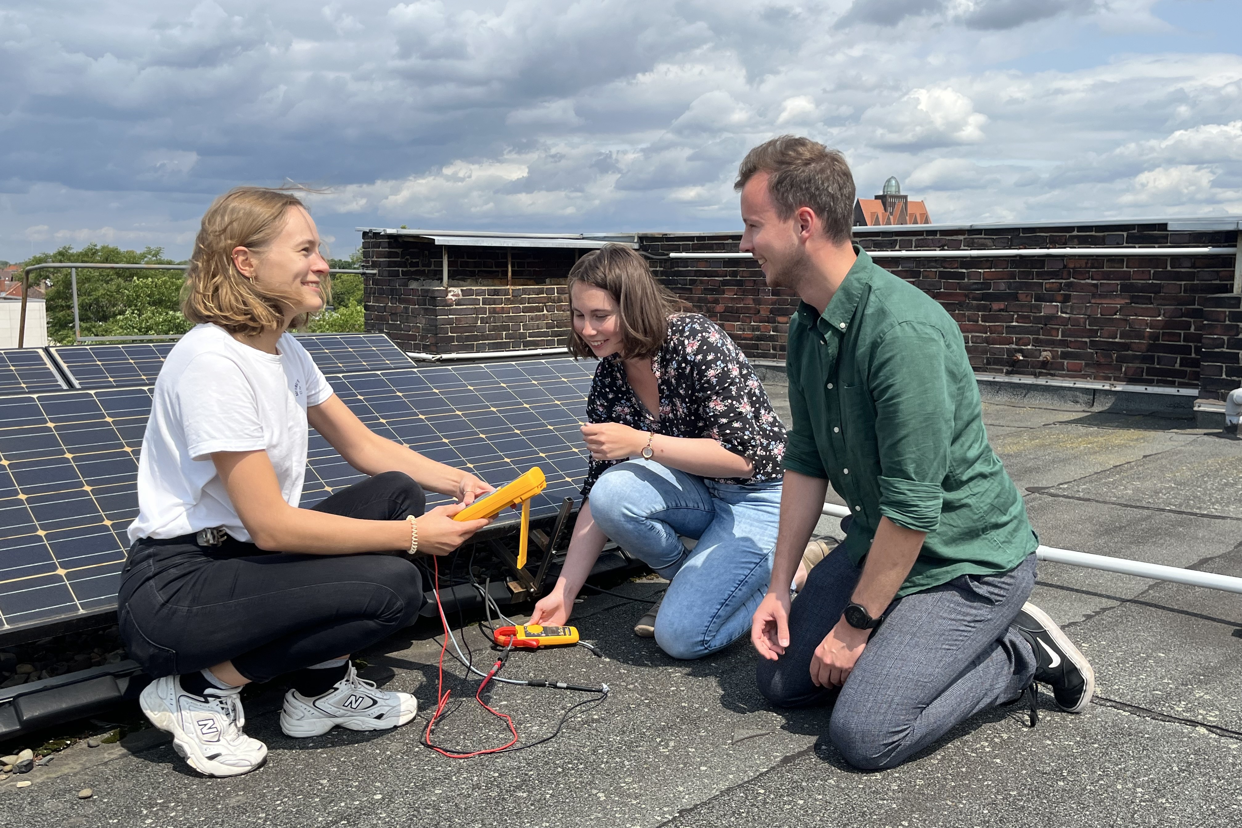 elenia Institut für Hochspannungstechnik und Energiesysteme