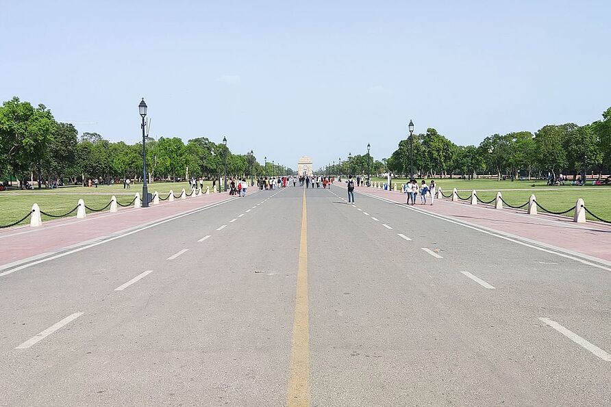 Der Kartavya Path Chowk mit Blick auf das India Gate. 