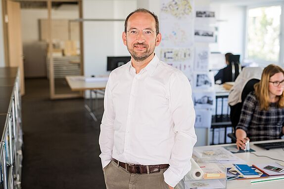 Das Bild zeigt Alumnus Cornelius Strübing.