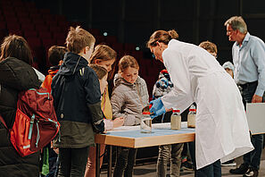 Kinder-Uni Experiment