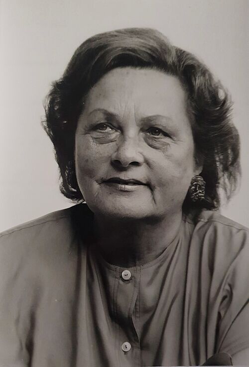 Porträt Barbara Bartos-Höppner