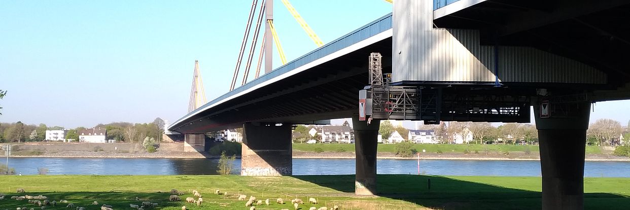 Rheinquerung in Duisburg, BAB 40 