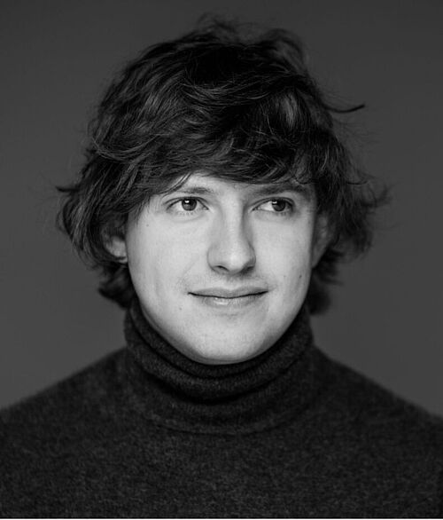 Portrait_Victor Sardenberg