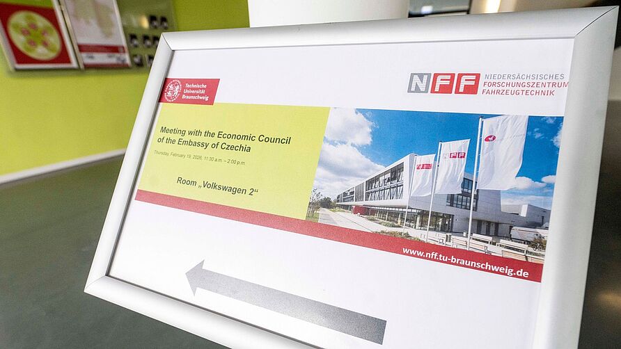 Besuch tschechische Wirtschaftsdelegation im NFF: Hinweisschild