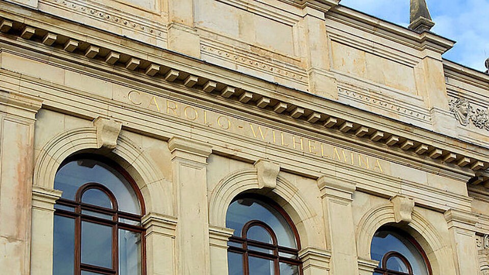 Altgebäude