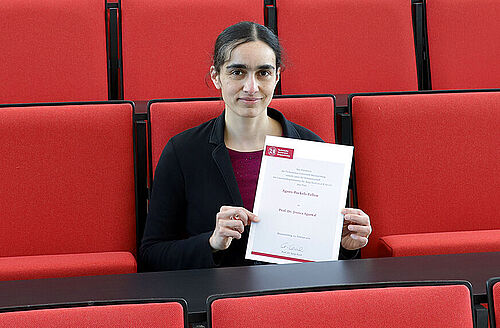 Prof. Jessica Agarwal erhält Agnes-Pockels-Fellowship