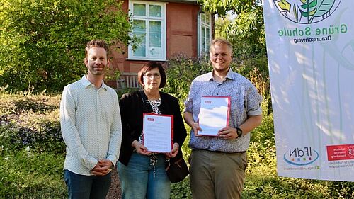 Bild der Unterzeichnung des Kooperationsvertrages