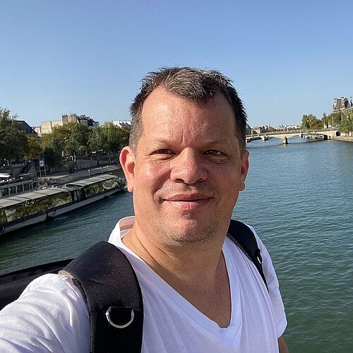 Das Foto zeigt Alumnus Dirk Erdmann.