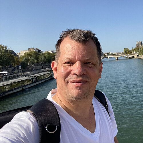 Das Foto zeigt Alumnus Dirk Erdmann.