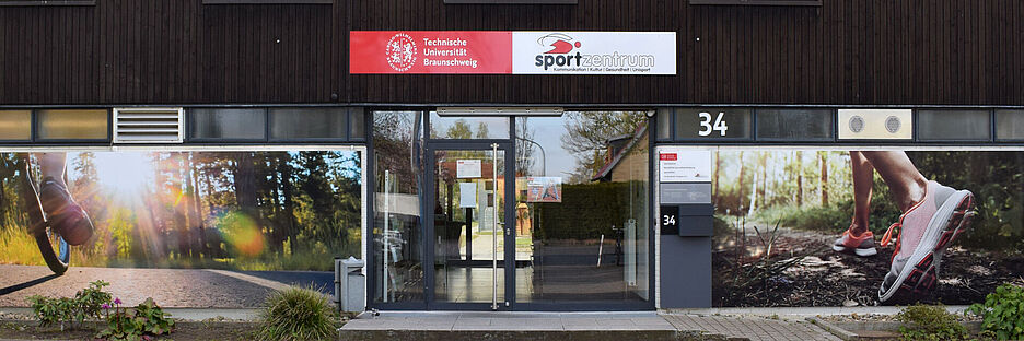 Haupteingang Franz-Liszt-Straße