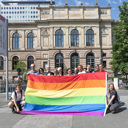 Hissen der Regenbogenflagge 2019