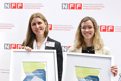 Joana Warnecke und Silvia Thal