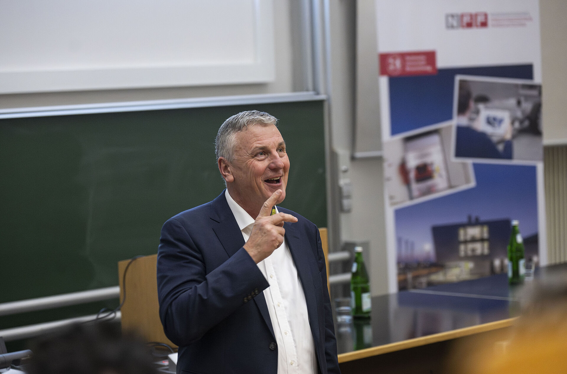 Dr. Stefan Loth bei der NFF-Vortragsreihe an der TU Braunschweig am 13.01.2026