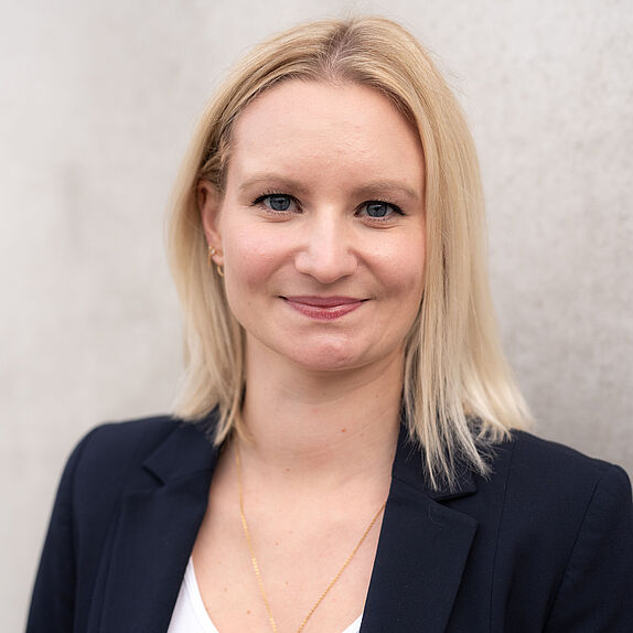 Das Foto zeigt Alumna Kristina Lindemann.