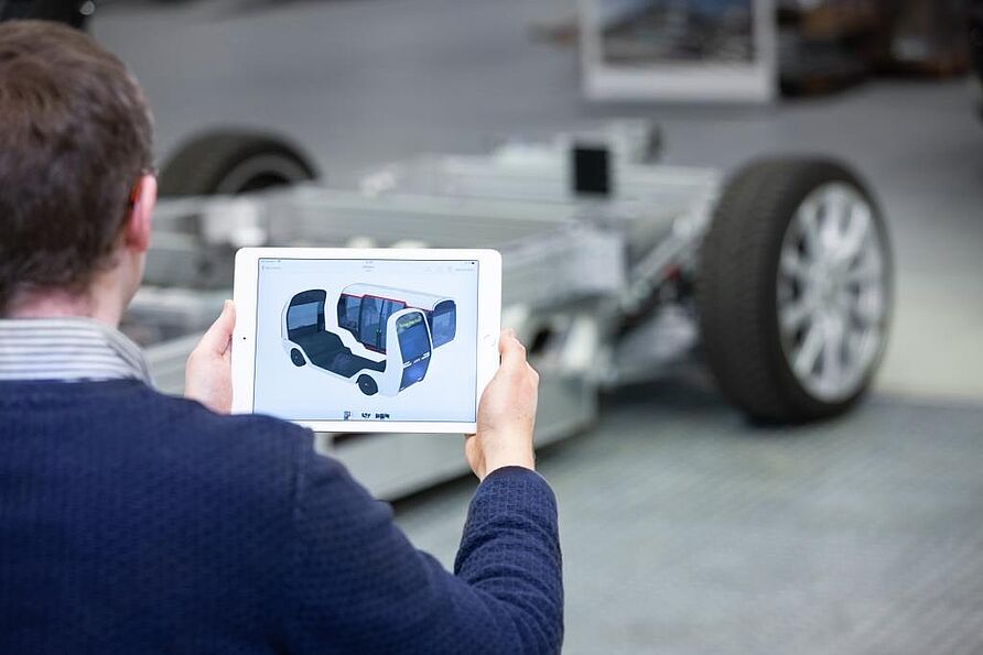 Bild des Monats Februar 2021: Simulation Fahrzeughülle für autonomes Fahrzeug-Modul auf Laptop