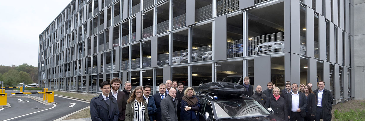 Das NFF testet im Forschungsparkhaus am Braunschweiger Forschungsflughafen das autonome Parken. 