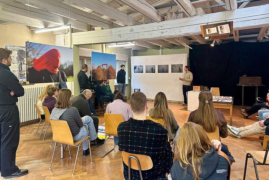 Gemeinsame Abschlussausstellung am IAK