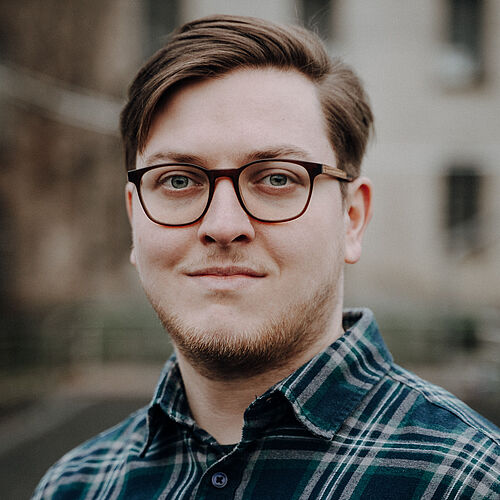 Das Foto zeigt Alumnus Philipp Regenbogen.