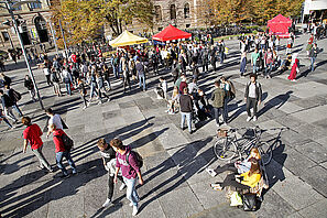 [Translate to English:] Infobörse für Erstsemester