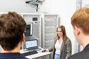 Laborrundgang elenia