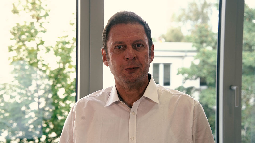 Portrait of PD Dr. Andreas Hettiger, head of the TU Braunschweig Language Centre