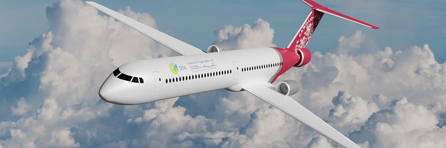 Flugzeug fliegt über den Wolken 