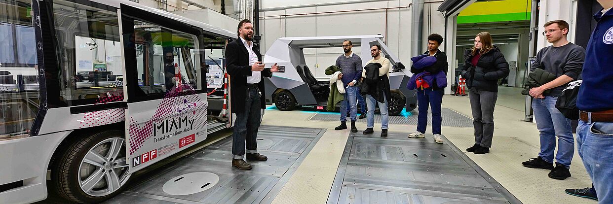 Infoabend für Studierende der Fahrzeugtechnik am NFF am 28.01.2026: Vorstellung autonomer Versuchsträger im IfF-Prüfstand 