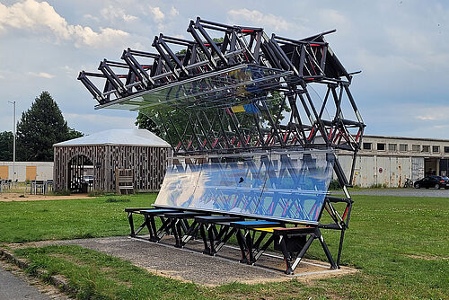 Bushaltestelle oder Kunstwerk?