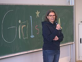 Dr. Sabine Langer opens Girls'Day with an inspiring speech