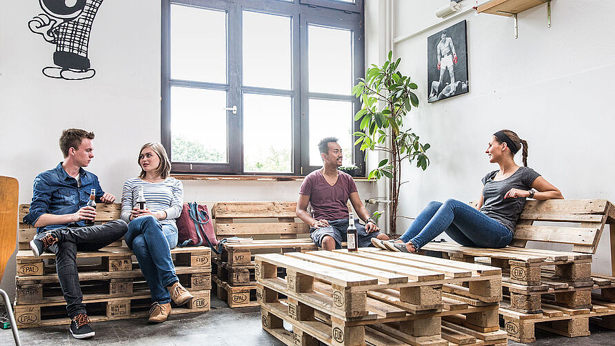 Students meet at the Carolo Campus Café C3