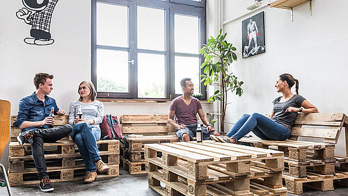 Students meet at the Carolo Campus Café C3