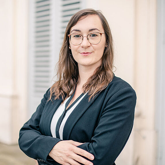 Das Foto zeigt TU Alumna Christin Bley.