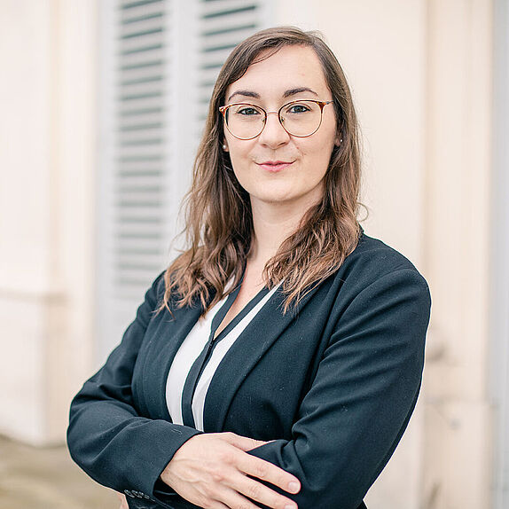 Das Foto zeigt TU Alumna Christin Bley.