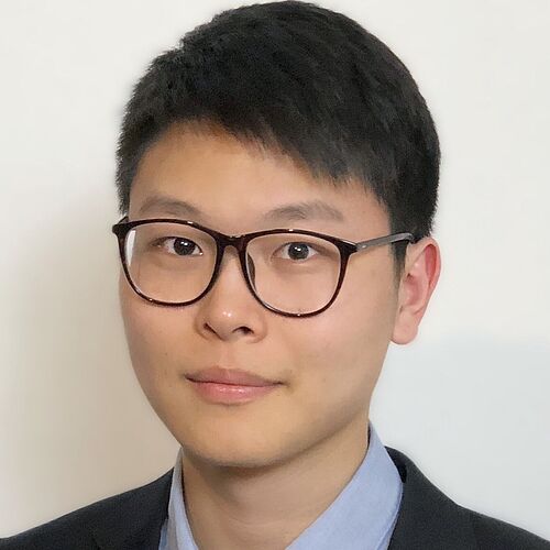 Das Portraitfoto zeigt den Alumnus Zexuan Xu