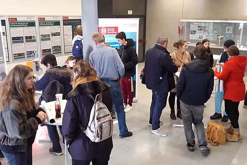 Infos im Foyer