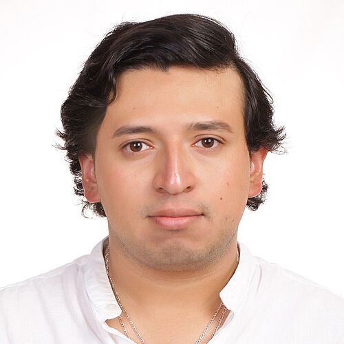 Das Foto zeigt Alumnus Everardo Oviedo.