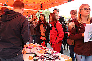 [Translate to English:] Infobörse für Erstsemester