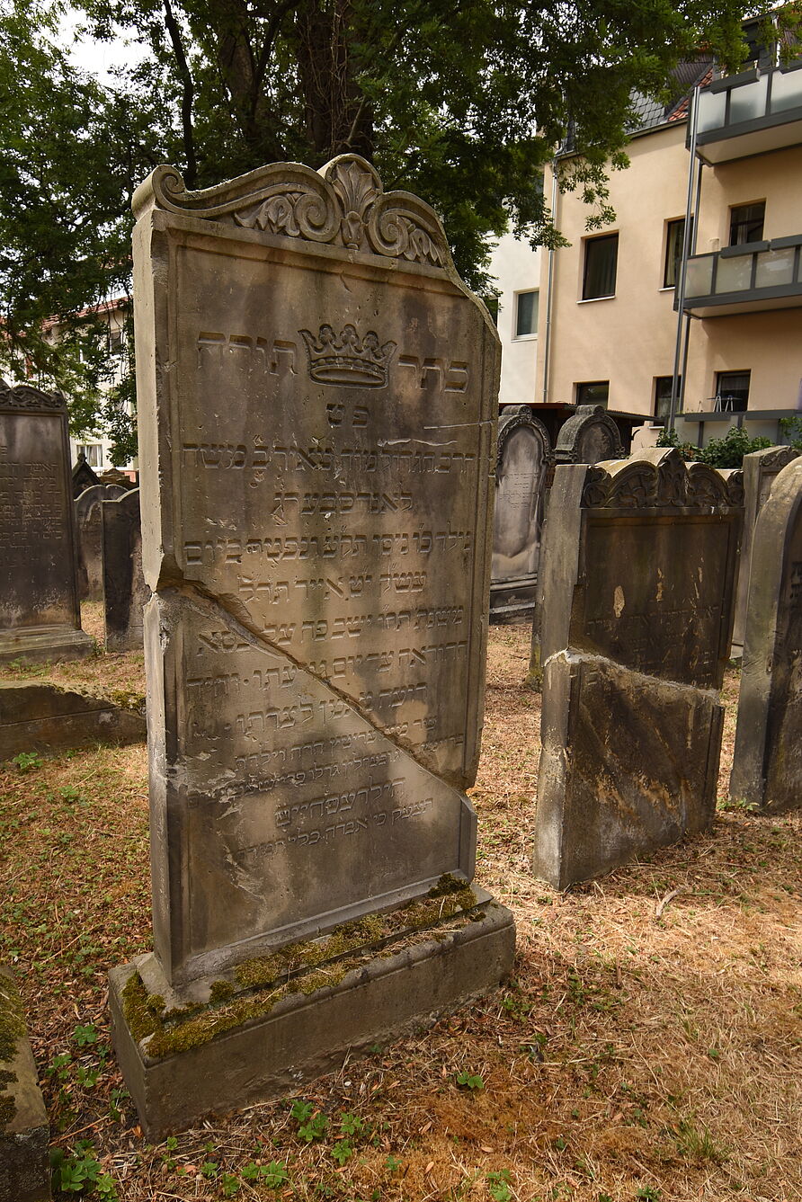 Hildesheim - Grab von Rabbiner Landsberg