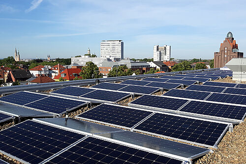 Photovoltaik auf dem Dach der TU Braunschweig