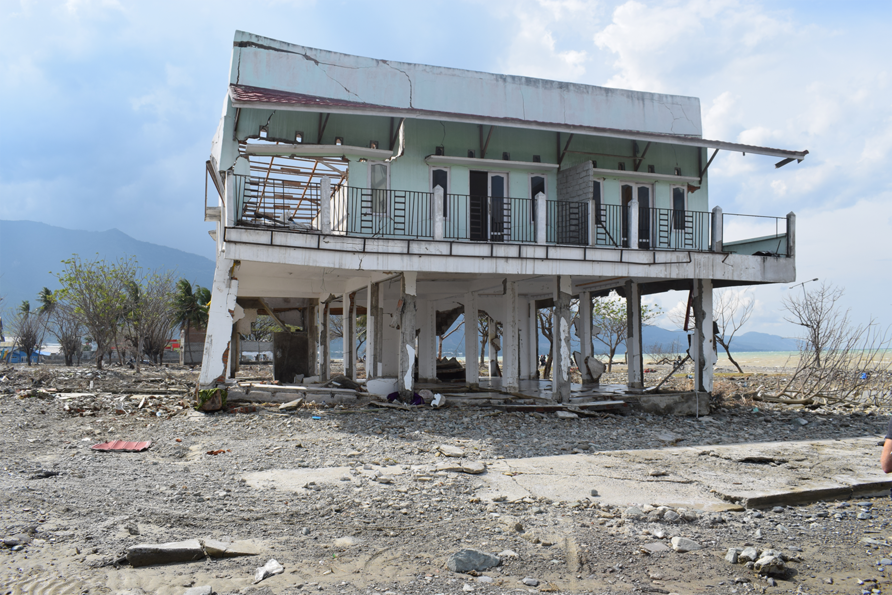 Nach dem Erdbeben und Tsunami 2018 in Palu.