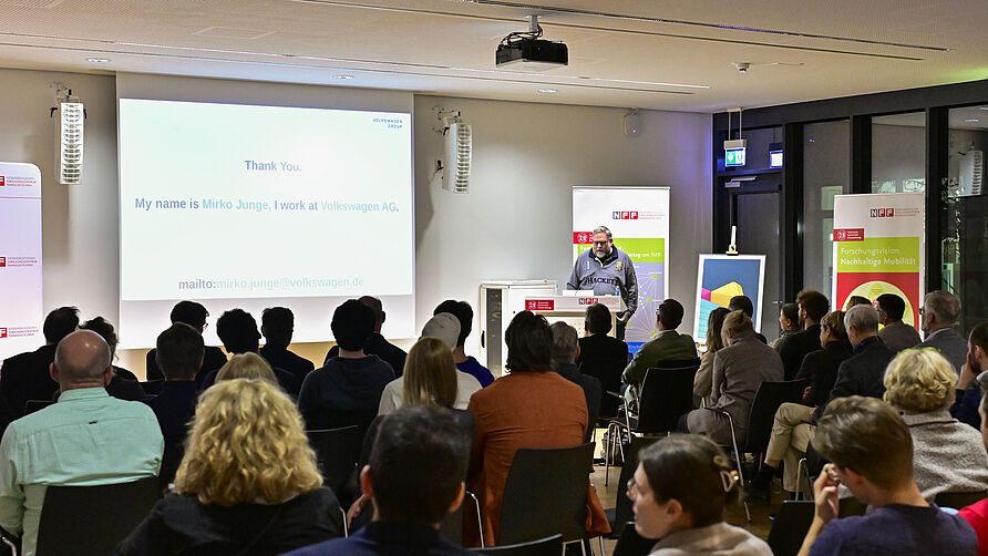 Verlehung des 6. NFF-Doktorandenpreis am 11.1.2025 in Braunschweig: Impulsvortrag von Dr. Mirko Junge (Volkswagen AG)