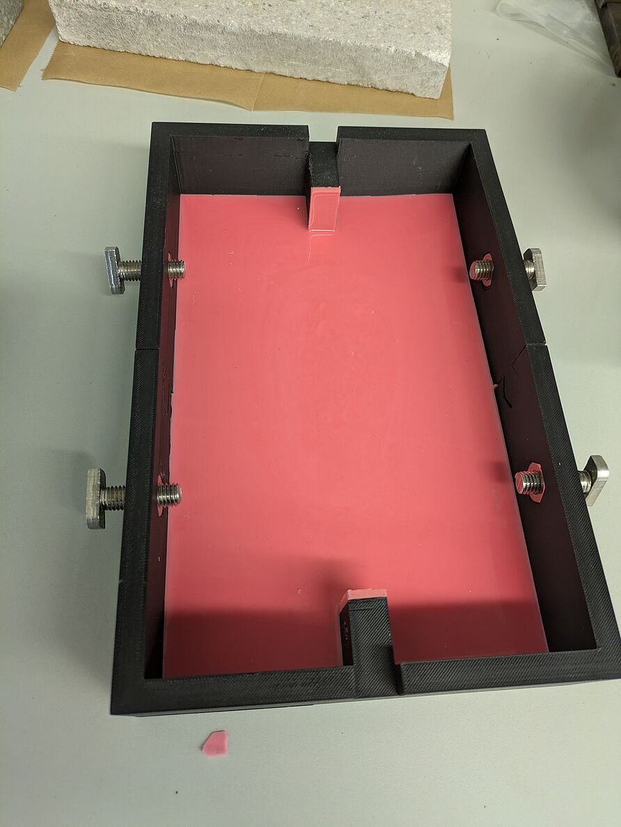 3D-gedruckte Form mit Silikon zur Herstellung von Systemprobekörpern