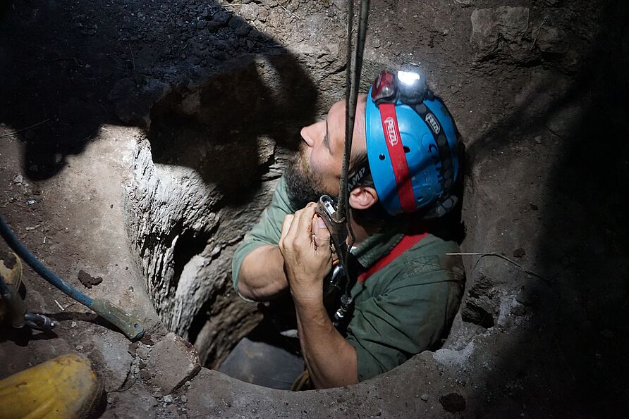 Julian Bauch beim Ausgrabungsprojekt Villa Metro Anagnina in Rom